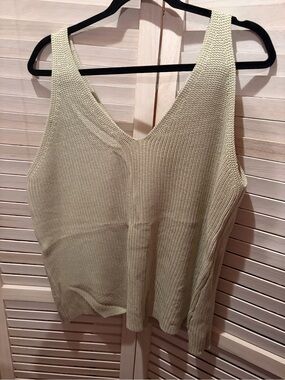 Gilli Pale Green Knit V-Neck Tank